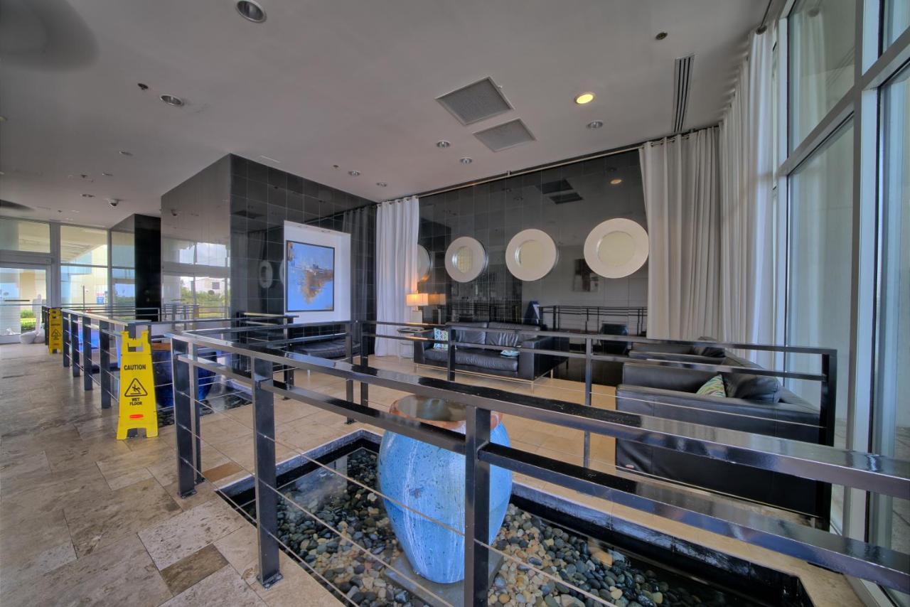 Sterling Breeze - Cozy Beachfront One Bedroom Appartement